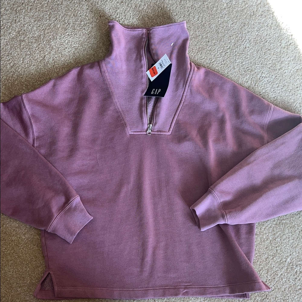 Cute quarter zip. NWT!